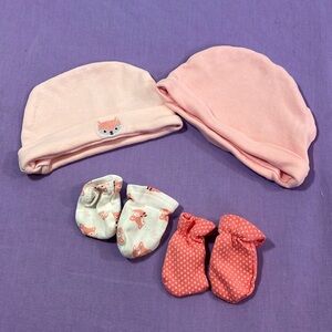 5 for $10 💜 0-6 months hats and mittens